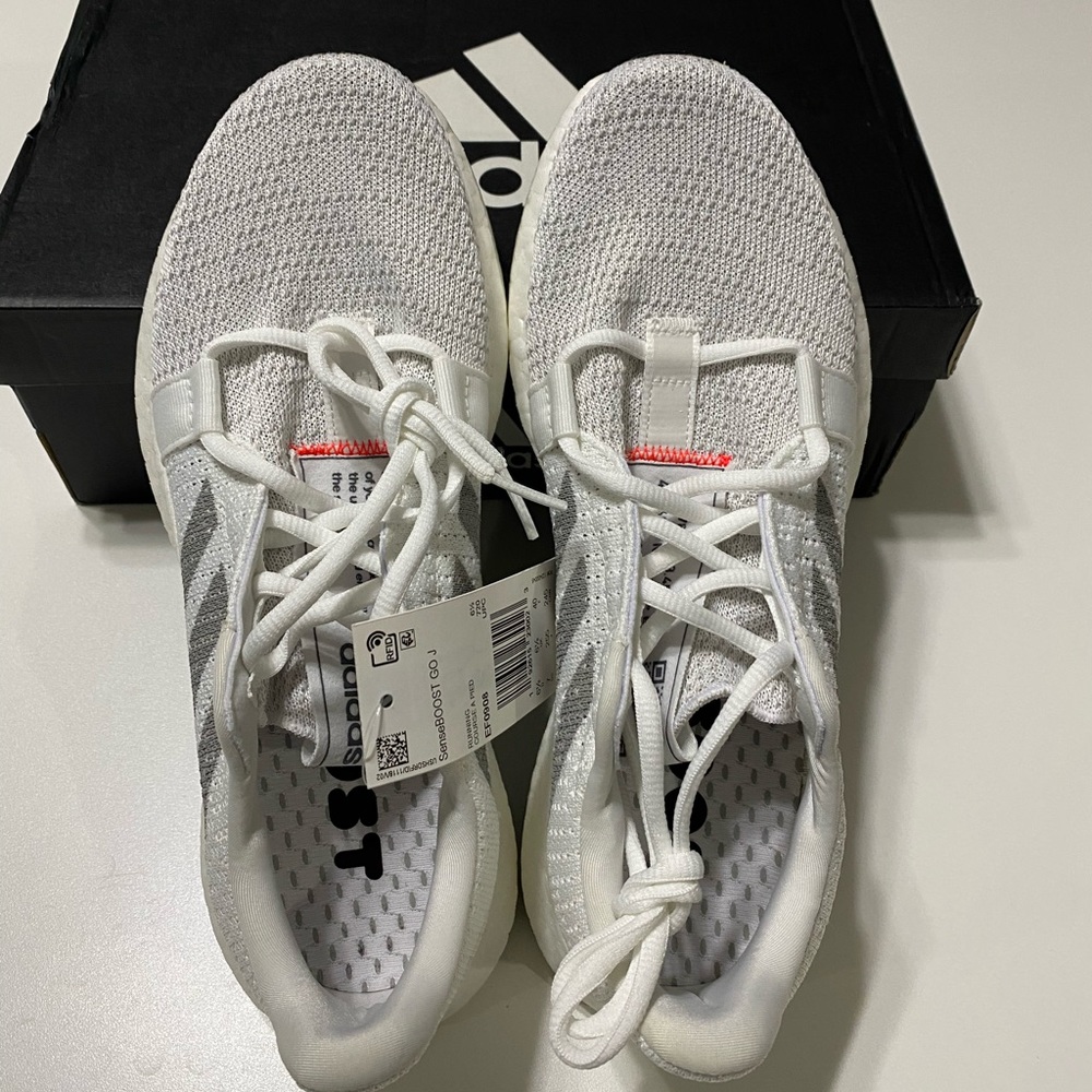 Adidas men’s size 7
